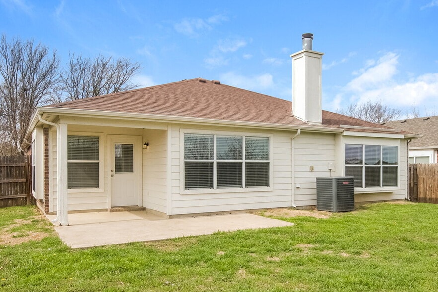 Building Photo - 4521 Napa Valley Dr