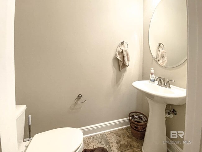 Building Photo - 609 Royal Troon Cir