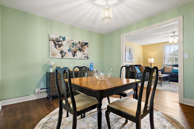 Building Photo - FULLY FURNISHED!! Belhaven Bombshell!