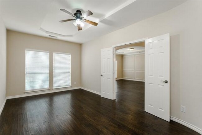 Building Photo - 107 Pinedale Dr