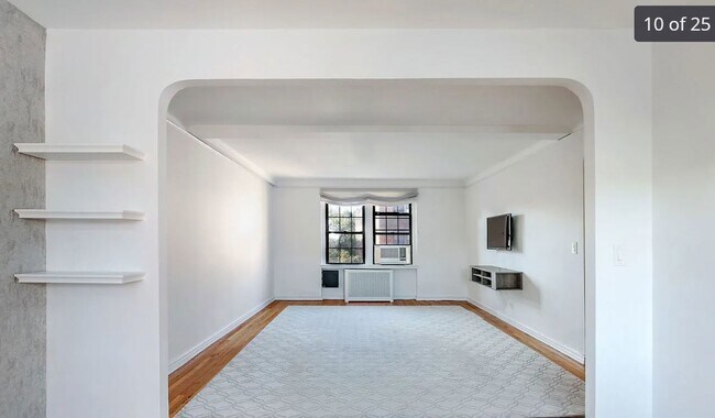 Building Photo - 209 Garth Rd