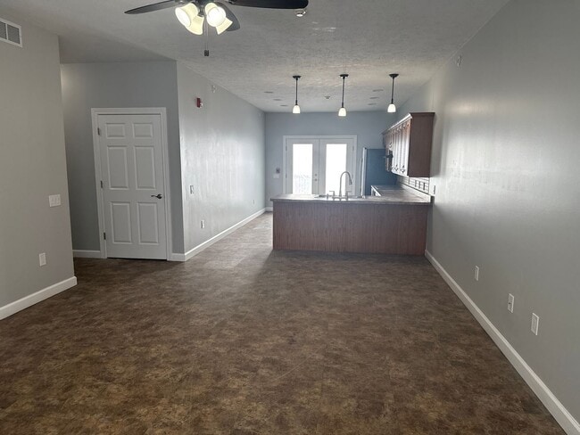 Building Photo - 620 Garvey Ln