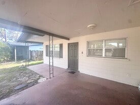 Building Photo - 4906 18th St W