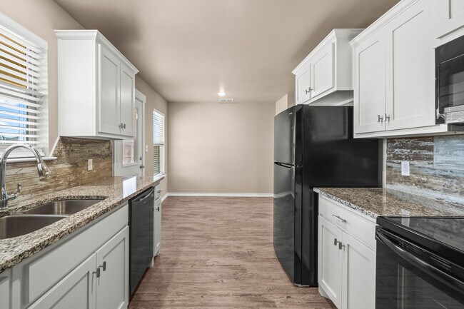 Building Photo - 4202 E 64th St