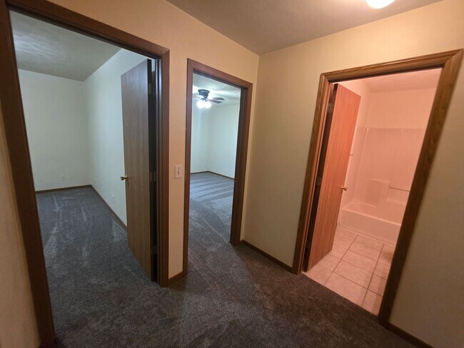 Building Photo - 515 Bienterra Trail