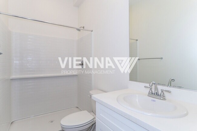 Building Photo - 8082 Quiet Knolls Dr