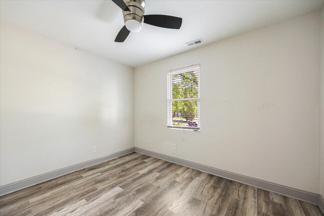 Building Photo - 4701 Lucinda Ln