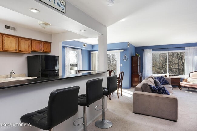 Building Photo - 200 Portland Rd