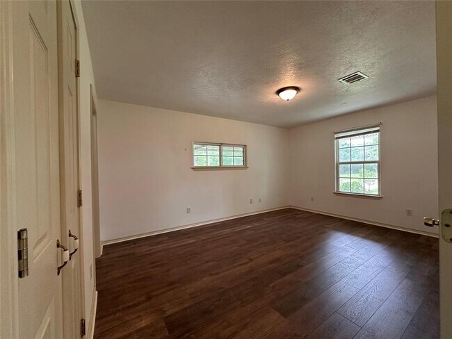 Building Photo - 6143 FM 3081