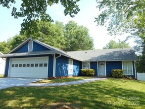 Building Photo - 11518 Green Willow Ln