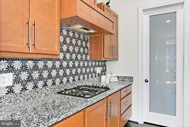 Building Photo - 23109 Cottonwillow Sq