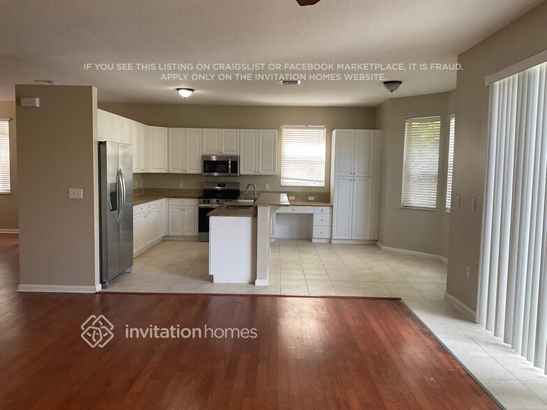 Building Photo - 1560 Fiddlewood Ct