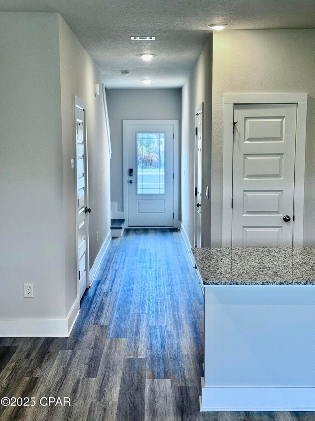 Building Photo - 205 Palmeras Marinas Ln