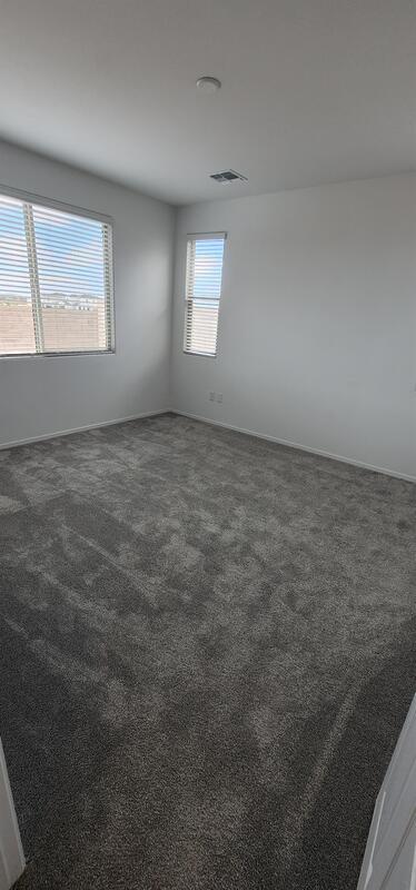 Building Photo - 7822 S Wolf Creek Dr