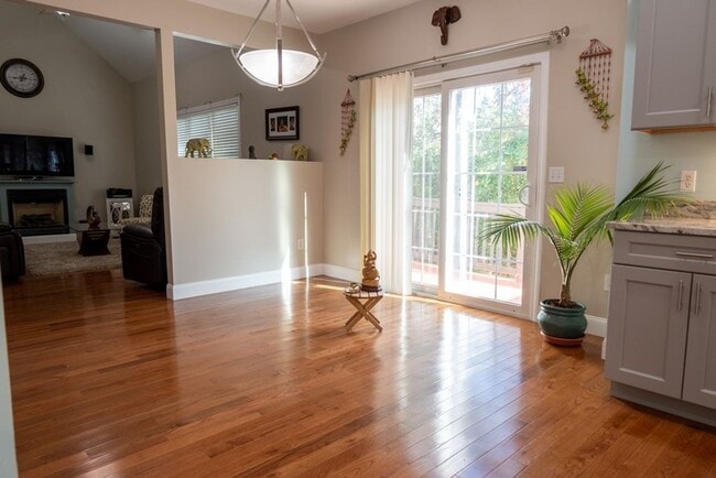 Building Photo - ? GORGEOUS COLONIAL – 4 BED / 2.5 BATH ?