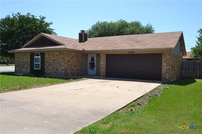 Primary Photo - 2401 Ridglea Ct