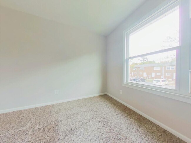Building Photo - 1311 Blair St A3