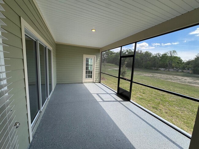 Building Photo - 13717 NW Convergence Blvd