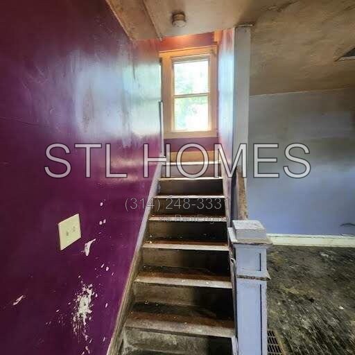 Building Photo - 912 Slosson St