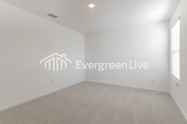 Building Photo - 2012 Belgian Dr