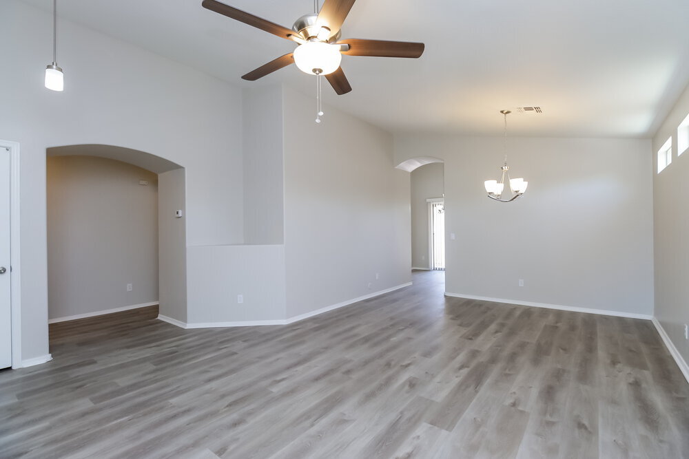 Building Photo - 39173 Kelly Cir