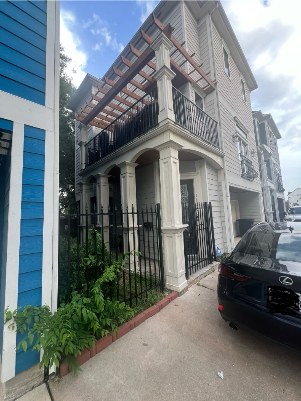Building Photo - 1126 W 23rd St