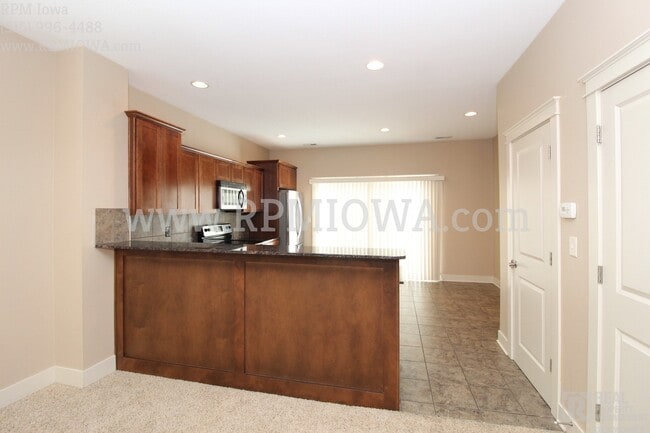 Building Photo - JOHNSTON SCHOOLS!! 3 Bed 2.5 Bath Townhome in Grimes