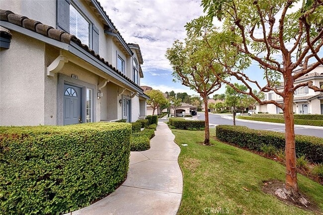 Building Photo - 8015 E Treeview Ct
