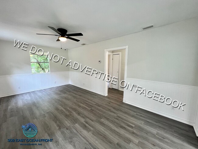 Building Photo - $200 OFF FIRST MONTH RENT - Lovely 3 Bedro...