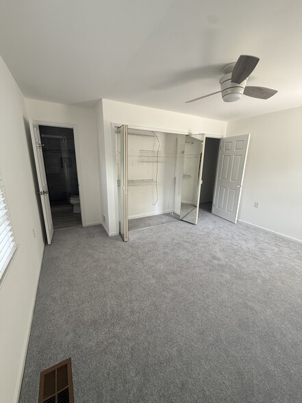 Building Photo - 3229 Manitoba Dr
