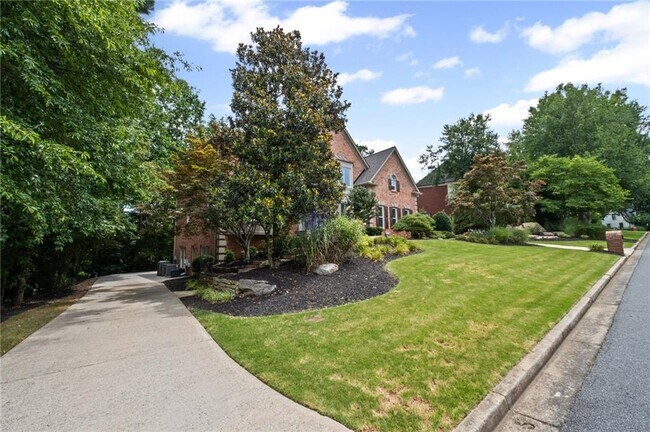 Building Photo - 710 Weybridge Pl