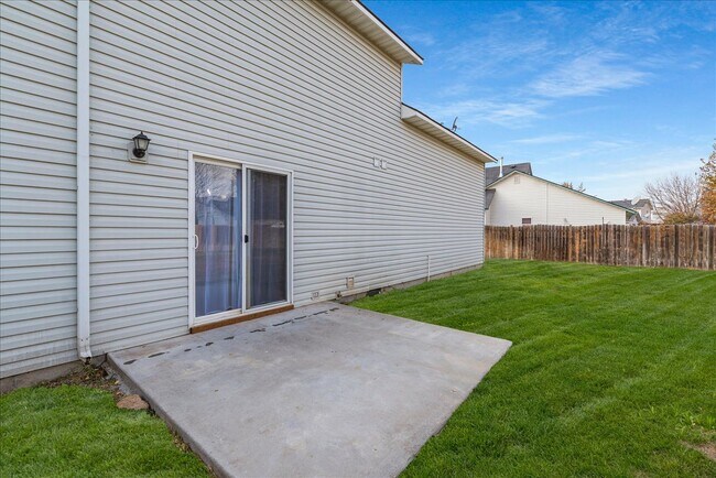 Building Photo - 16640 N Windsor Ln