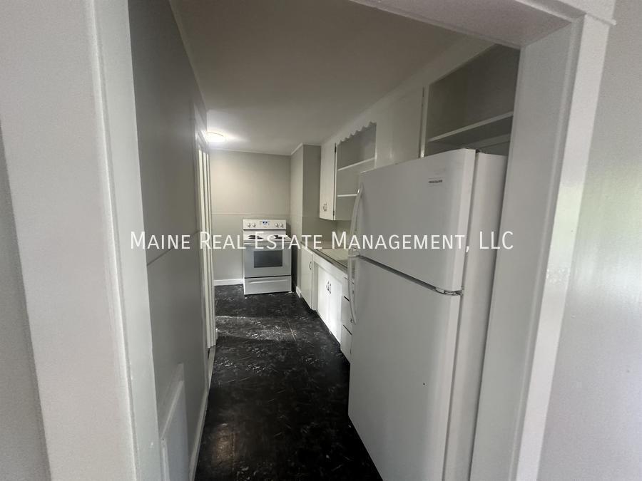 Building Photo - 91 Castine Rd