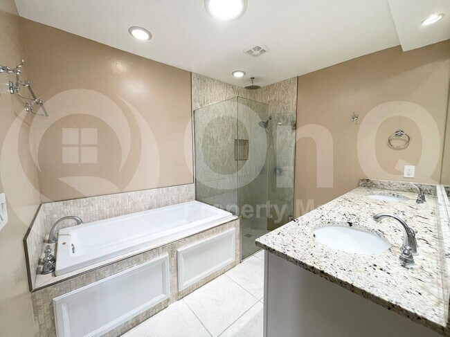 Building Photo - 4851 E Paseo del Bac
