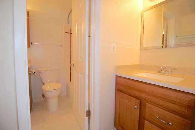 Building Photo - 13223 Nickleson Dr