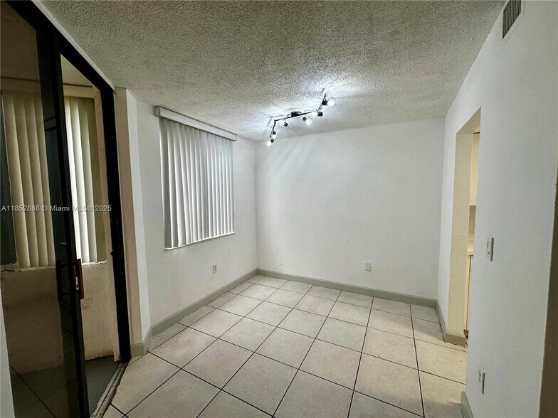 Building Photo - 8275 SW 152nd Ave