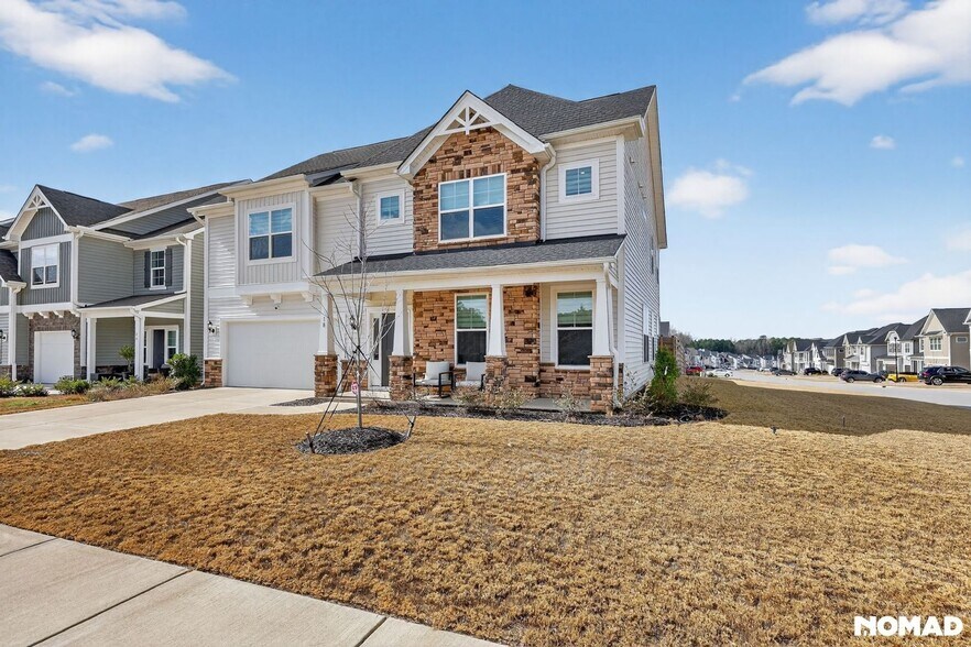 Building Photo - 18 S Maple Walk Dr