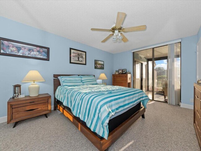 Building Photo - 5415 Verona Dr