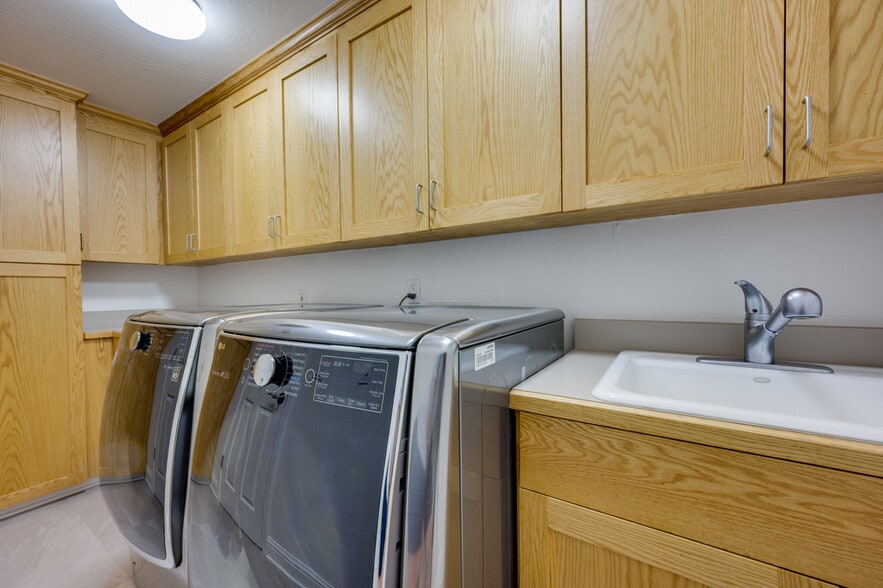 Laundry Room - 2308 Caballo Ranchero Dr