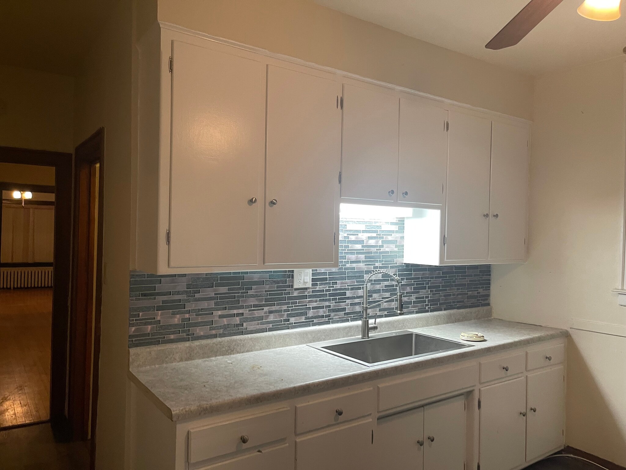 Building Photo - 10226 S Charles St