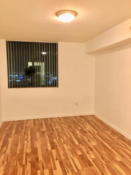 Building Photo - 4242 NW 2nd St