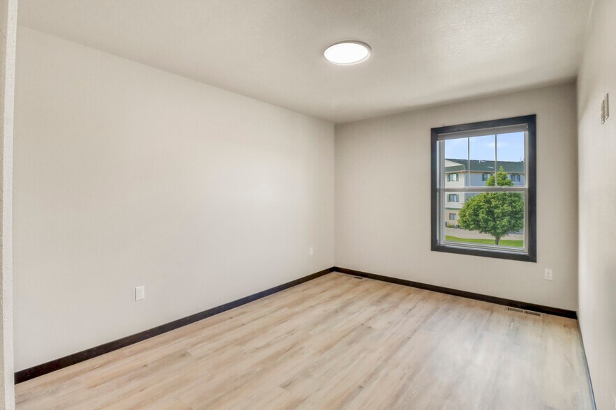 1ST BEDROOM - 5745 24th St S