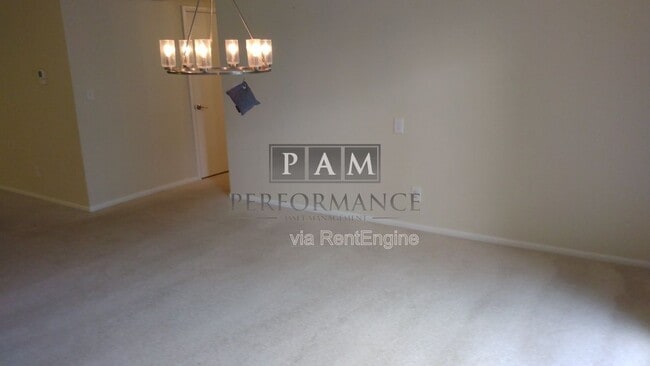 Building Photo - 13350 W Bluemound Rd