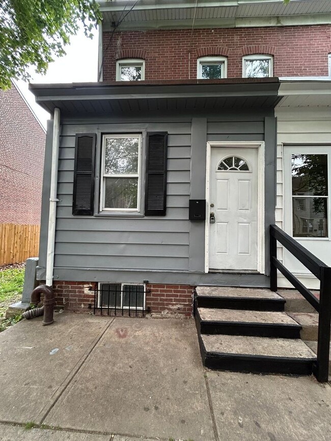 Primary Photo - Large house Semi detached