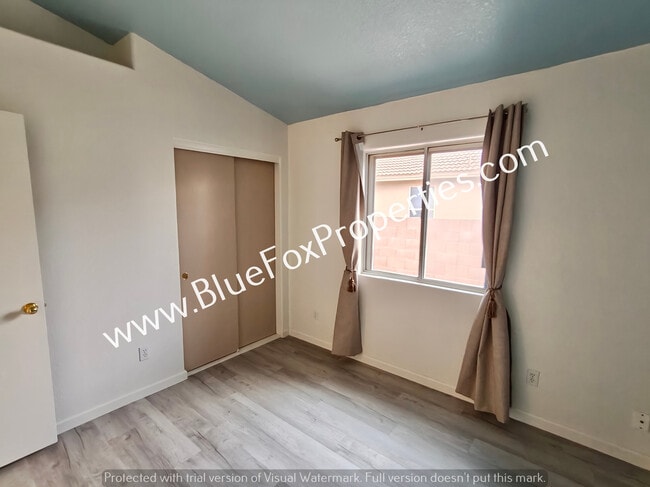 Building Photo - 5524 W Guild Springs St