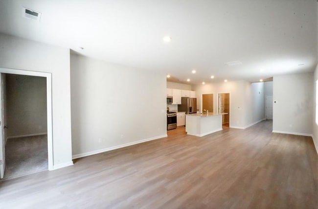 Building Photo - Beautiful 5BR Rincon Home with Open Floorplan & Loft Space