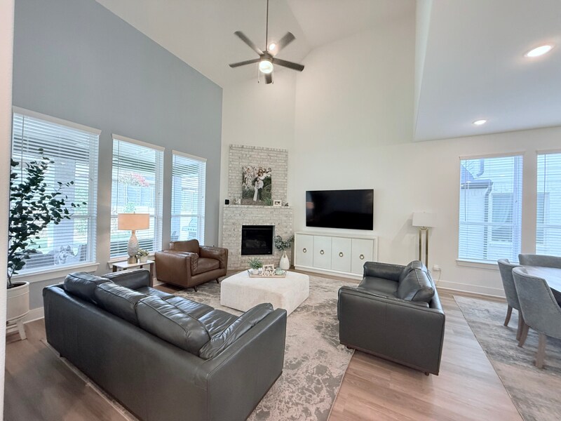 Building Photo - 1712 Homestead Way