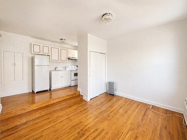 Floorplan - 182 Claremont Avenue