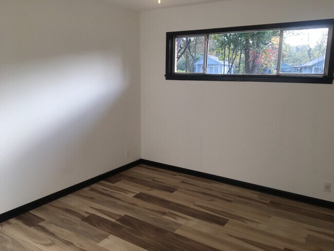 Building Photo - 4455 Singleton Rd