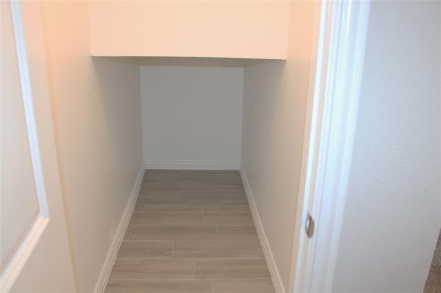 Building Photo - 2908 Mare Dr